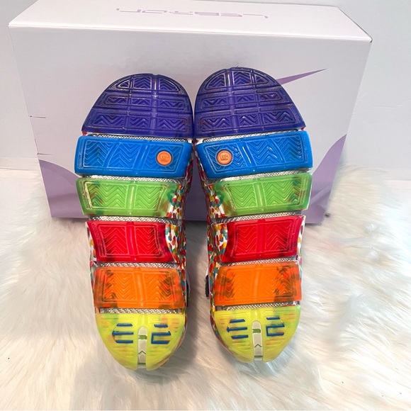 Nike Zoom LeBron 4 Retro Fruity Pebbles DQ9310-100 (2024) Size Men 9 Women 10.5 - Picture 9 of 12